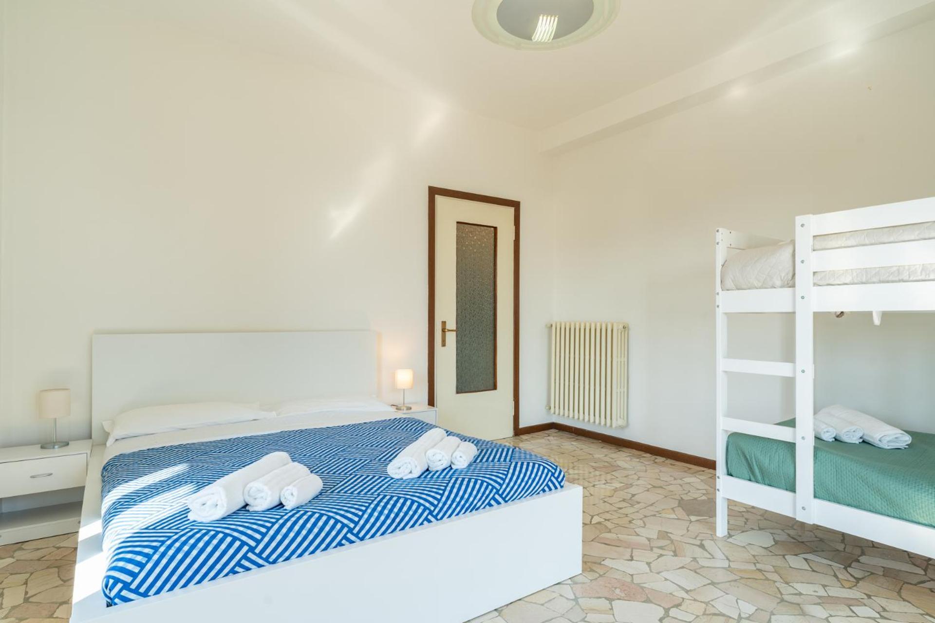 Spacious Apartment With Panoramic Views In Lecco Exteriér fotografie